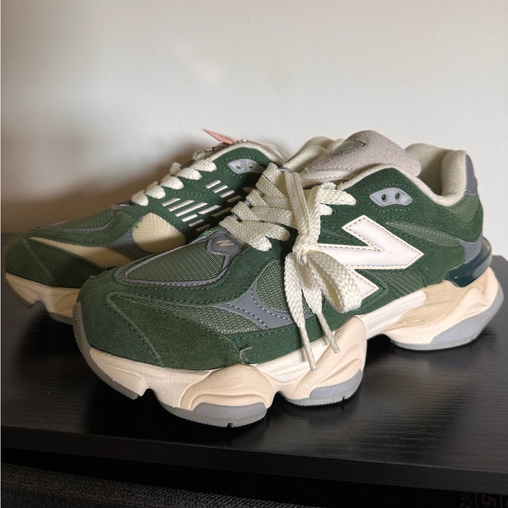 New Balance 9060- Nori
